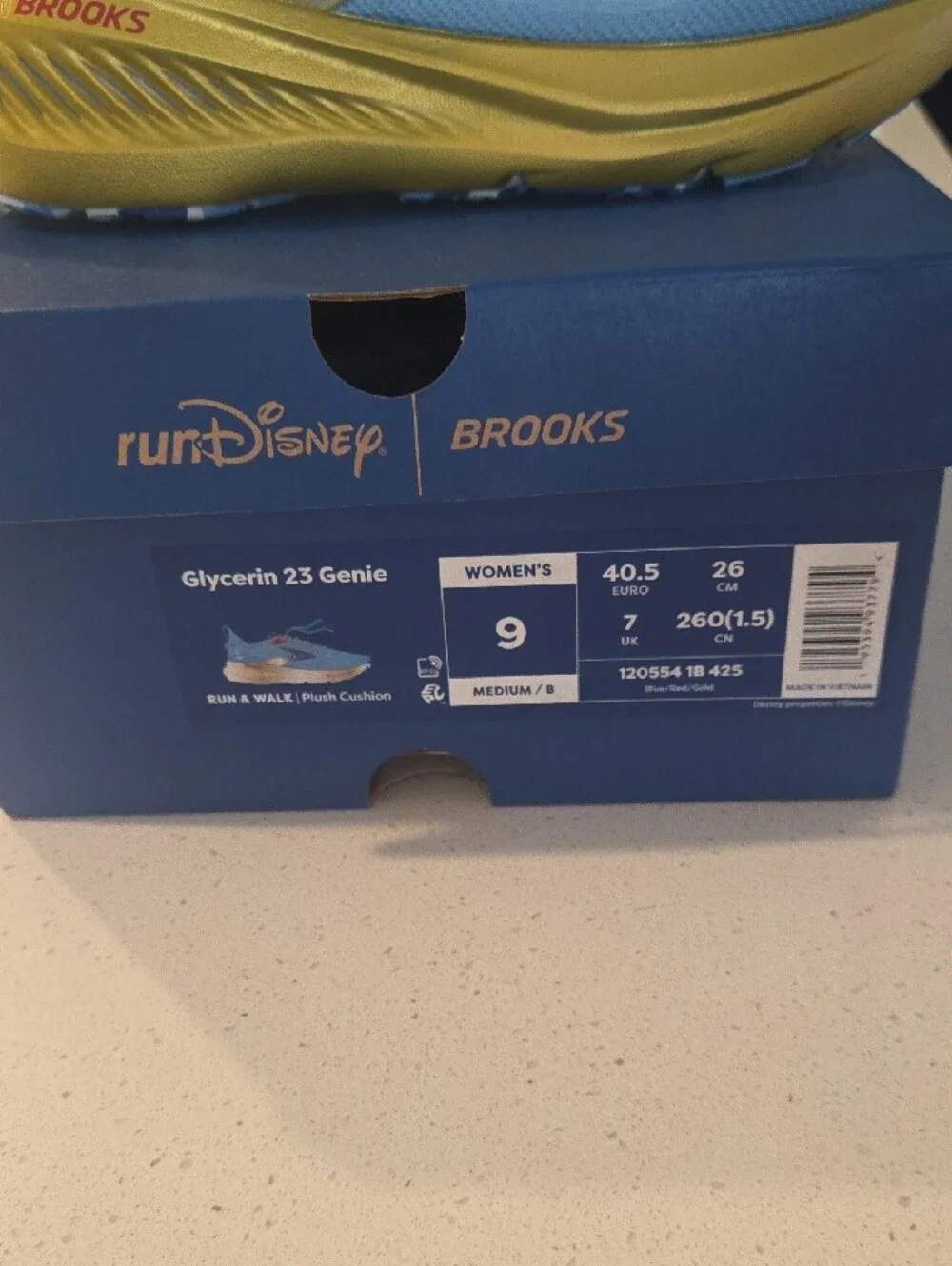 Brooks light blue